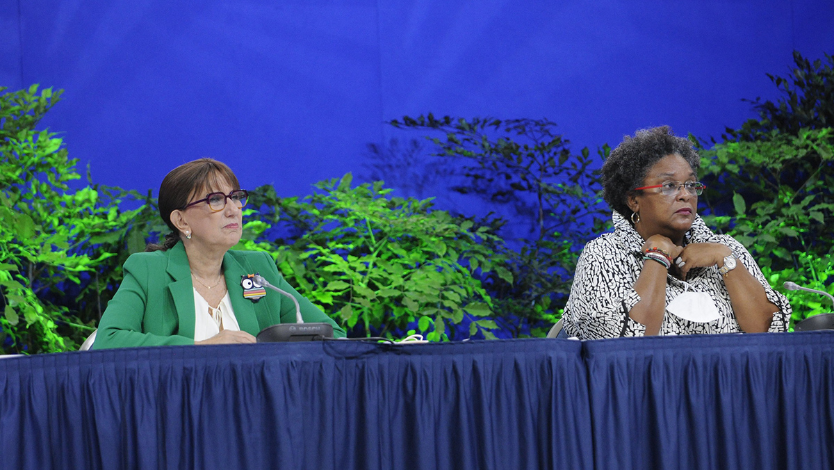 Rebeca Grynspan and Mia Mottley at UNCTAD15