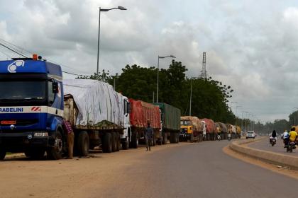 Why is the transit of goods so expensive in Central Africa?