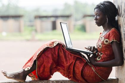 How to unlock women’s potential in the digital economy